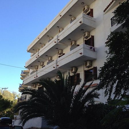 Oinoi Hotel Ágios Kírykos Eksteriør billede