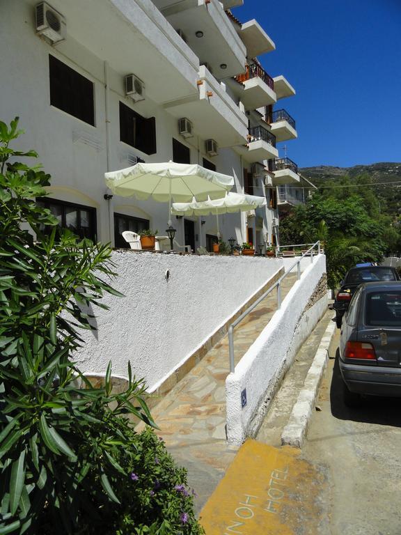 Oinoi Hotel Ágios Kírykos Eksteriør billede